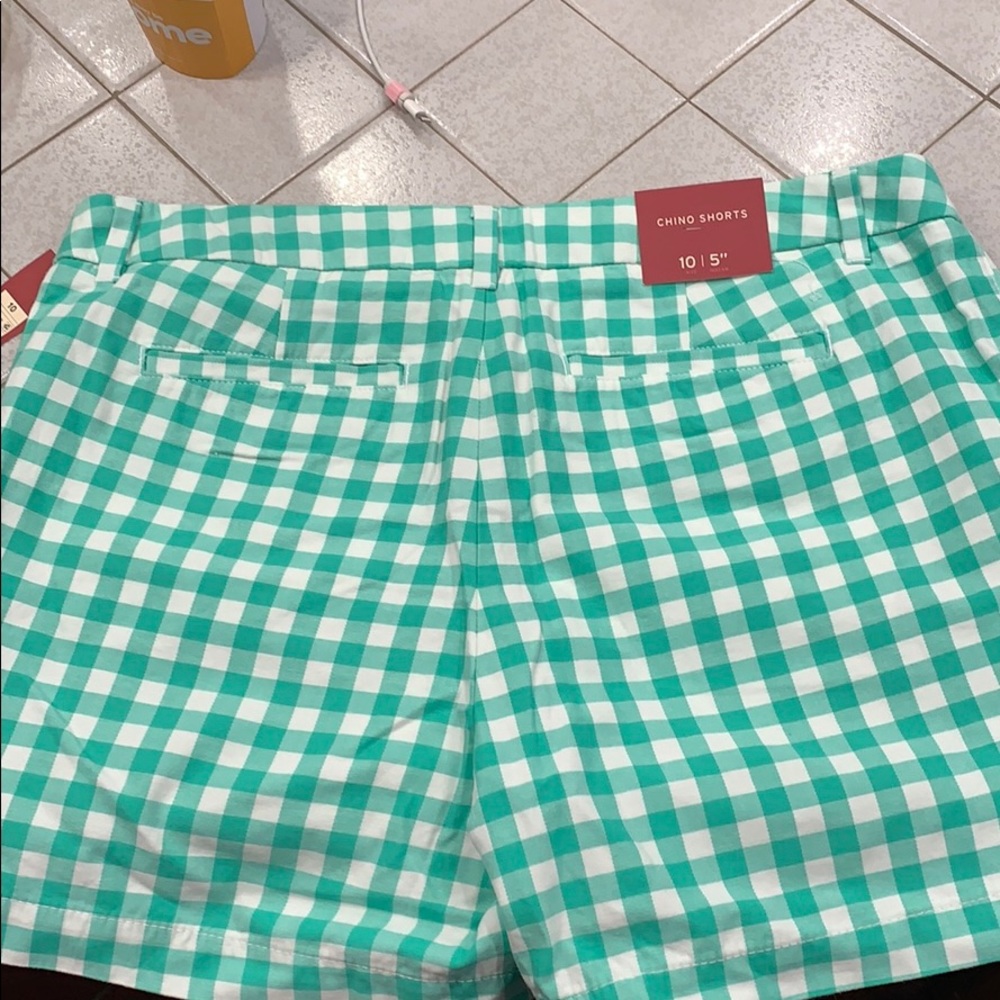 Shorts - Picture 2 of 2